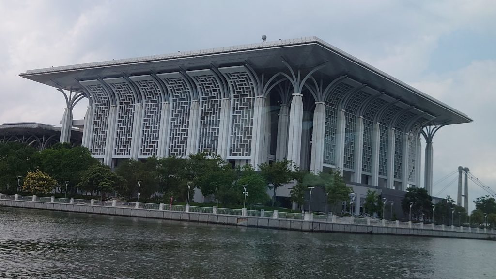 アイアンモスク