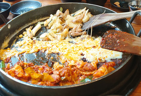 タッカルビにチーズ