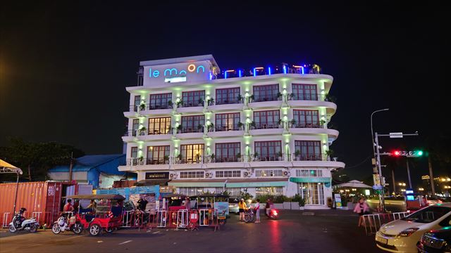 アマンジャヤ パンカム スイーツ ホテル