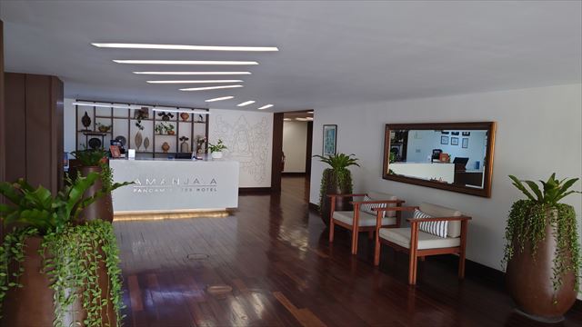 アマンジャヤ パンカム スイーツ ホテルの受付